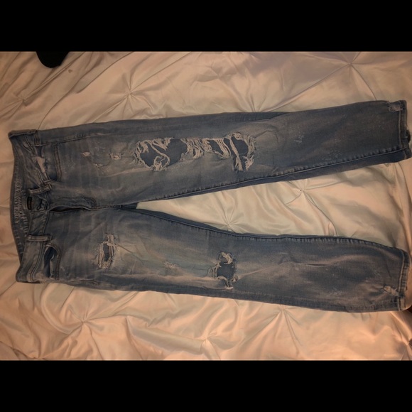 American Eagle Outfitters Denim - American eagle light wash ripped jeans